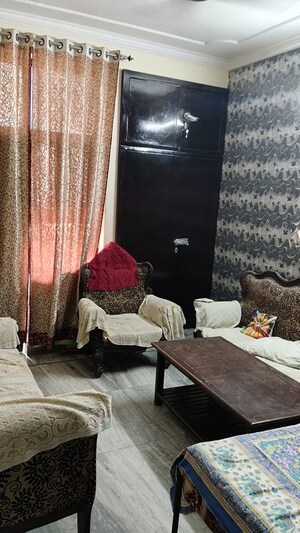 Bedroom in 1 BHK Builder Floor at Spring Field, Sector 31 – for Rent