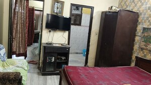 Furnished Amenities in 1 BHK Builder Floor at Spring Field, Sector 31 – for Rent