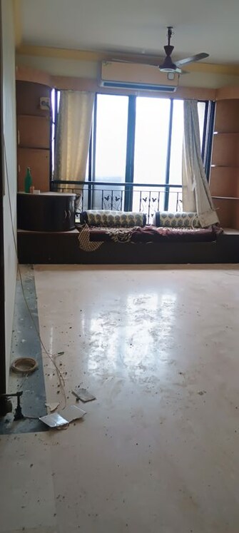 3 BHK +  1500 Sq.Ft. Apartment in Hiranandani Gardens Valencia