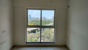 Room in 2 BHK Apartment at Sheth Avante, Kanjurmarg West – for Rent