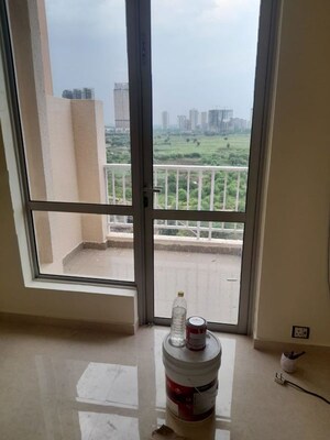 Bathroom in 3 BHK Apartment at Pioneer Park Phase 1, Sector 61 – for Rent