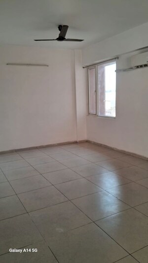 3 BHK Apartment For Rent in Motiaz Royal Citi, Ambala Highway