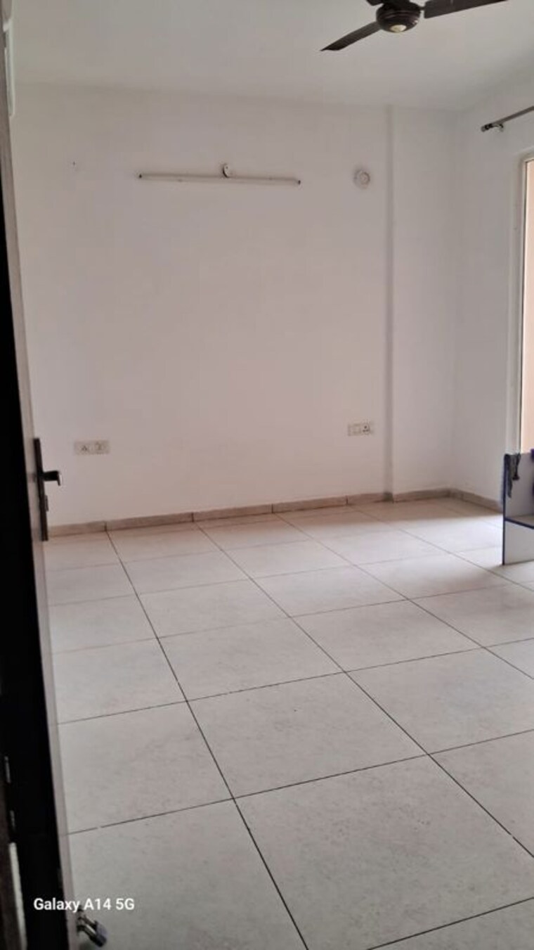 Room, motiaz-royal-citi 3 Bedroom 1910 Sq.Ft. Apartment In Ambala Highway Zirakpur 10687574