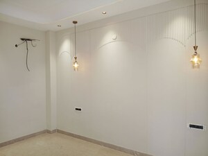 Room in 3 BHK Builder Floor at Sector 22 – for Rent