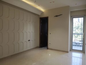 Room in 3 BHK Builder Floor at Sector 22 – for Rent