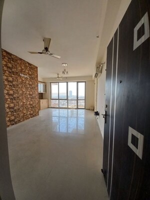 Bathroom in 4 BHK Apartment at Pioneer Park Phase 1, Sector 61 – for Rent