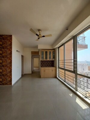 Room in 4 BHK Apartment at Pioneer Park Phase 1, Sector 61 – for Rent