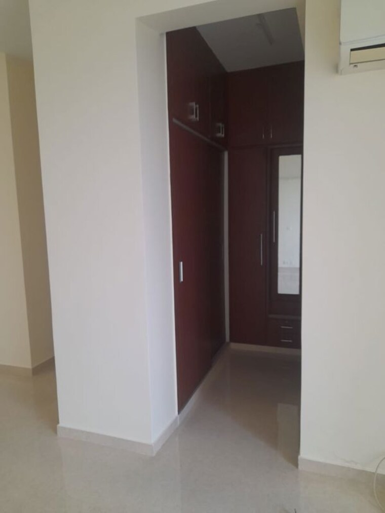 Room, pioneer-park-phase-1 4 Bedroom 2550 Sq.Ft. Apartment In Sector 61 Gurgaon 10687630