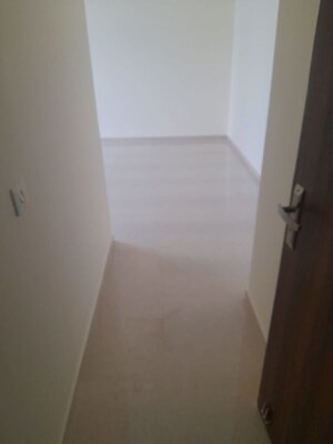 Room in 4 BHK Apartment at Pioneer Park Phase 1, Sector 61 – for Rent