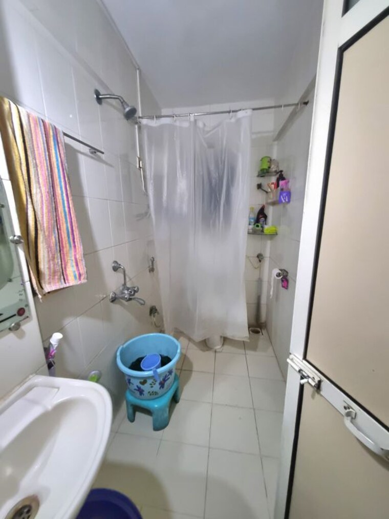 Bathroom, mansi-vihar 2 Bedroom 850 Sq.Ft. Apartment In Malad East Mumbai 10687621