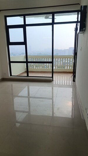 Room in 3 BHK Builder Floor at Palam Vihar – for Rent