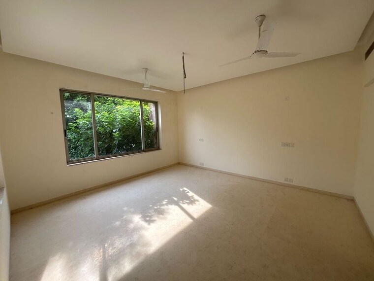 Room, sector 22 4 Bedroom 2500 Sq.Ft. Builder Floor In Sector 22 Gurgaon 10687656
