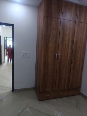 Room in 3 BHK Builder Floor at Rohini Sector 11 – for Rent