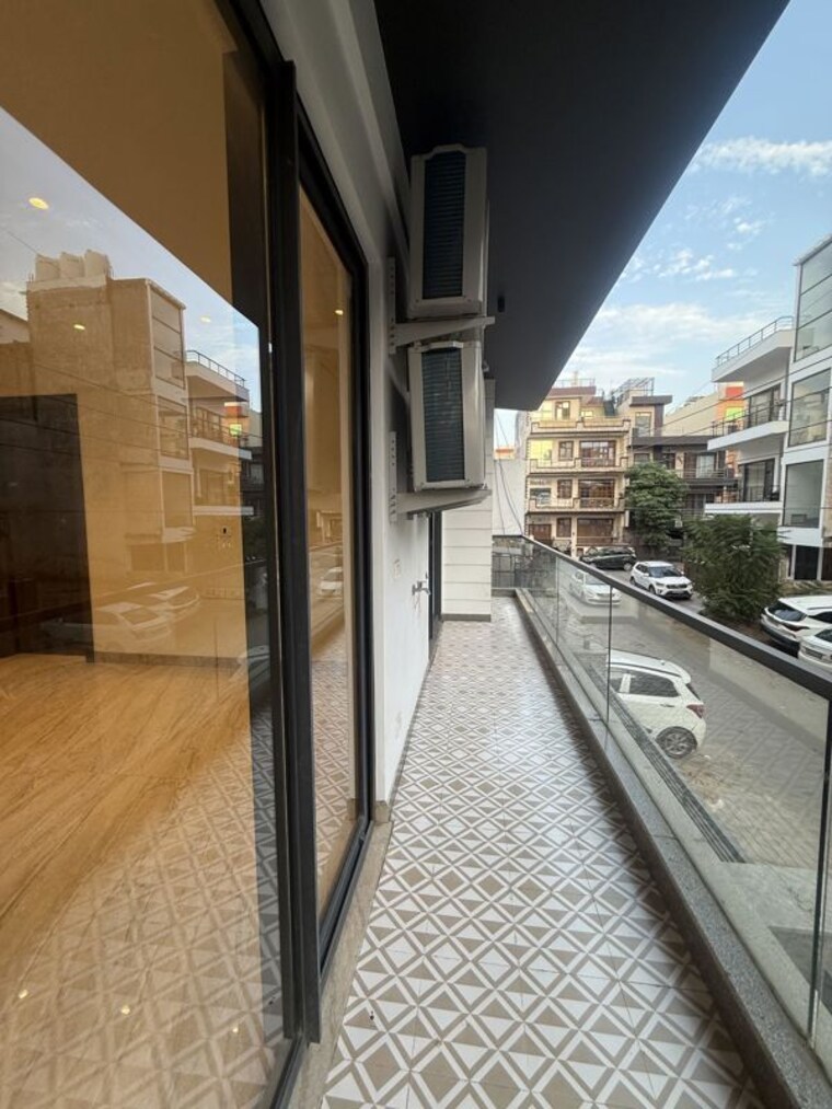 Balcony, sector 22 3 Bedroom 1550 Sq.Ft. Builder Floor In Sector 22 Gurgaon 10687674