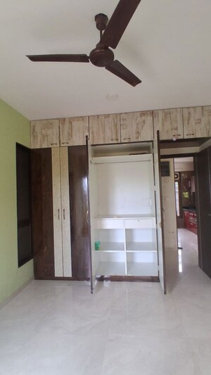 Bedroom in 2 BHK Apartment at Lucent Fressia Ranibello, Malad East – for Rent