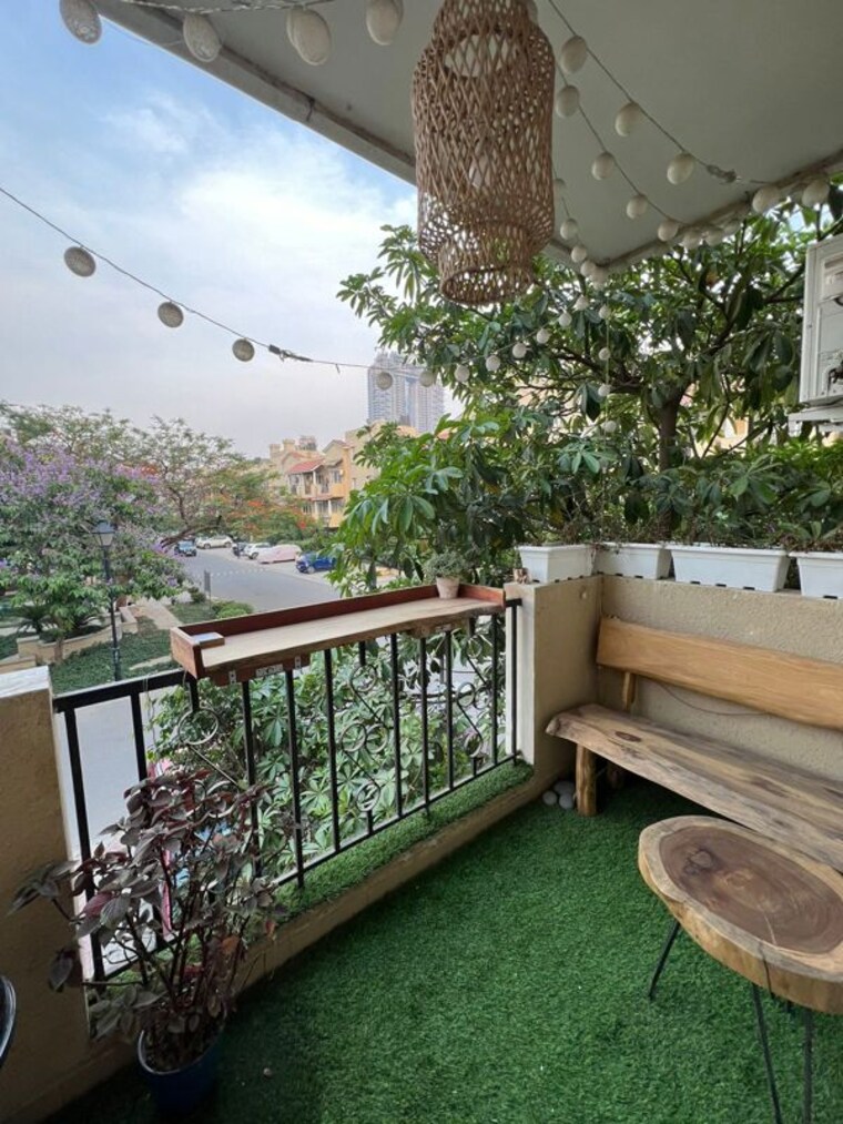 Balcony, emaar-mgf-emerald-hills 2.5 Bedroom 160 Sq.Ft. Apartment In Sector 65 Gurgaon 10687708