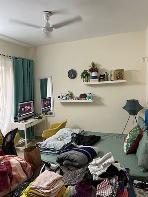 Bedroom in 2.5 BHK Apartment at Emaar MGF Emerald Hills, Sector 65 – for Rent
