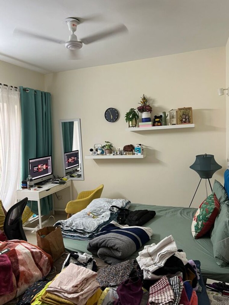 Bedroom, emaar-mgf-emerald-hills 2.5 Bedroom 160 Sq.Ft. Apartment In Sector 65 Gurgaon 10687708