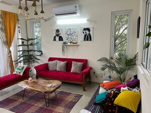 Living Room in 2.5 BHK Apartment at Emaar MGF Emerald Hills, Sector 65 – for Rent