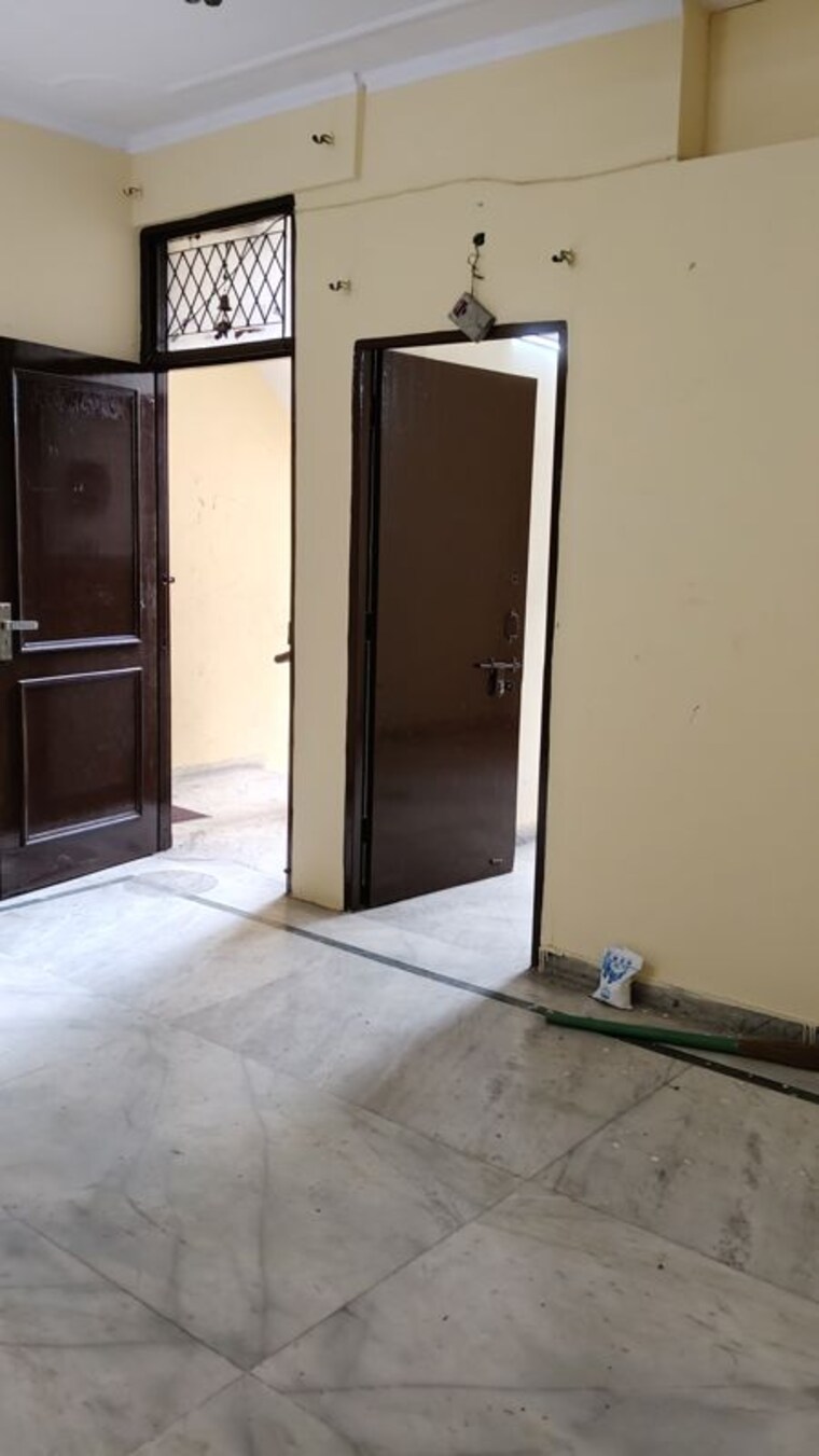 Room, spring-field 2 Bedroom 125 Sq.Ft. Builder Floor In Sector 31 Faridabad 10687716