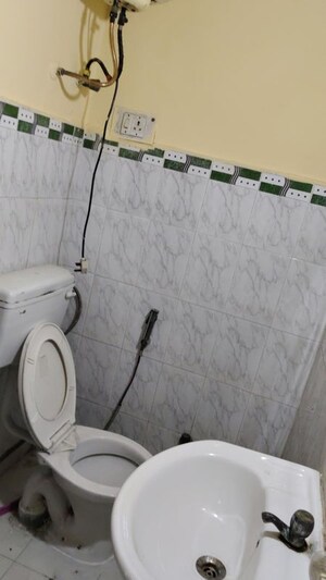 Bathroom in 2 BHK Builder Floor at Spring Field, Sector 31 – for Sale