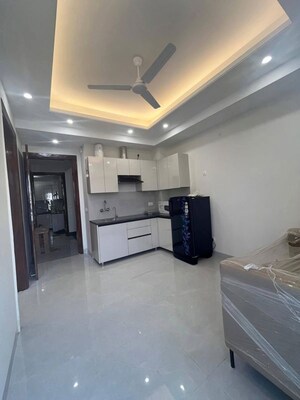 Parking in 1 BHK Builder Floor at Realtech The Luxurium, Sushant Lok I – for Rent