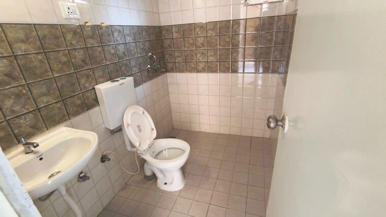 Bathroom, mrg-the-balcony 2 Bedroom 606 Sq.Ft. Apartment In Sector 93 Gurgaon 10687727