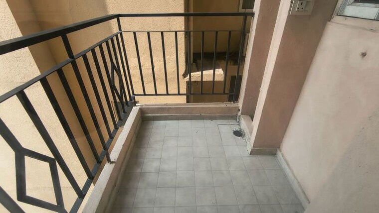 Balcony, mrg-the-balcony 2 Bedroom 606 Sq.Ft. Apartment In Sector 93 Gurgaon 10687727
