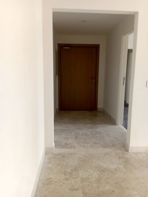Room in 3 BHK Apartment at Ireo The Corridors, Sector 67a – for Rent