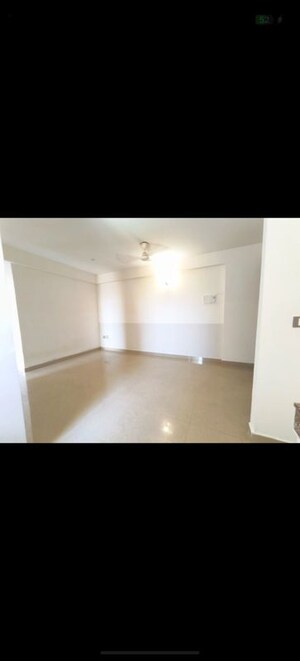 Room in 2 BHK Apartment at Landmark The Homes 81, Sector 81 – for Rent