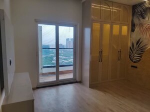 Room in 4 BHK Apartment at Sumadhura The Olympus, Nanakramguda – for Rent