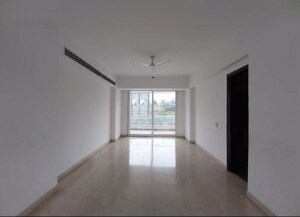 Room in 4 BHK Apartment at Krrish Provence Estate, Gurgaon Faridabad Road – for Rent