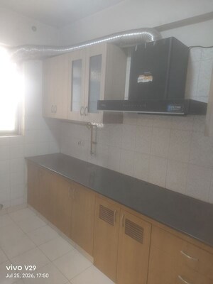 Kitchen in 4 BHK Apartment at DLF Trinity Towers, Dlf Phase V – for Rent