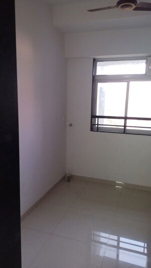 Room in 1 BHK Apartment at Kings My Homes, Chunabhatti – for Rent