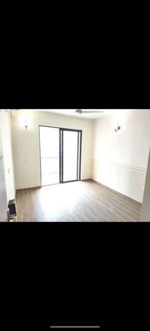 Room in 2 BHK Apartment at Signature Global City 81, Sector 81 – for Rent