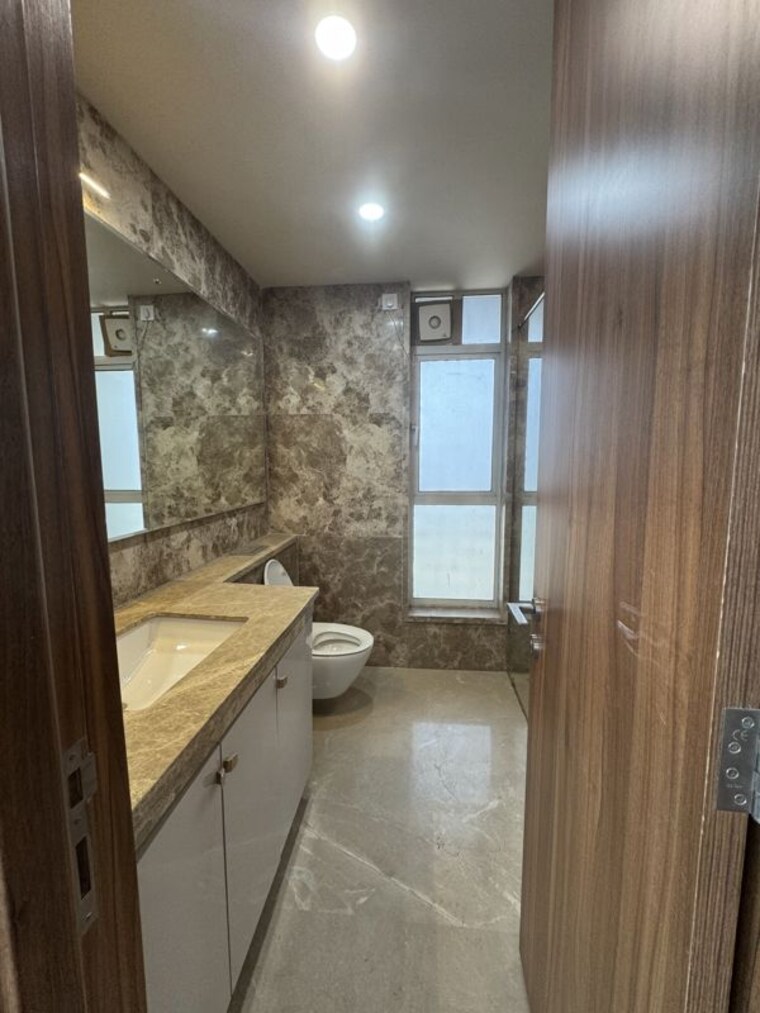 Washroom, emaar-digi-homes 3.5 Bedroom 2589 Sq.Ft. Apartment In Sector 62 Gurgaon 10687816