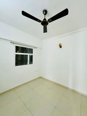 2 BHK Apartment For Rent in Arihant Abode, Sector 10 Greater Noida
