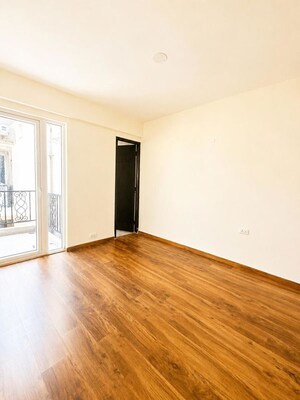 Room in 2 BHK Builder Floor at Sector 22 – for Rent