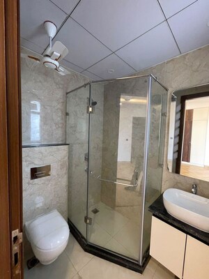 Bathroom in 3 BHK Builder Floor at Sector 21 – for Rent