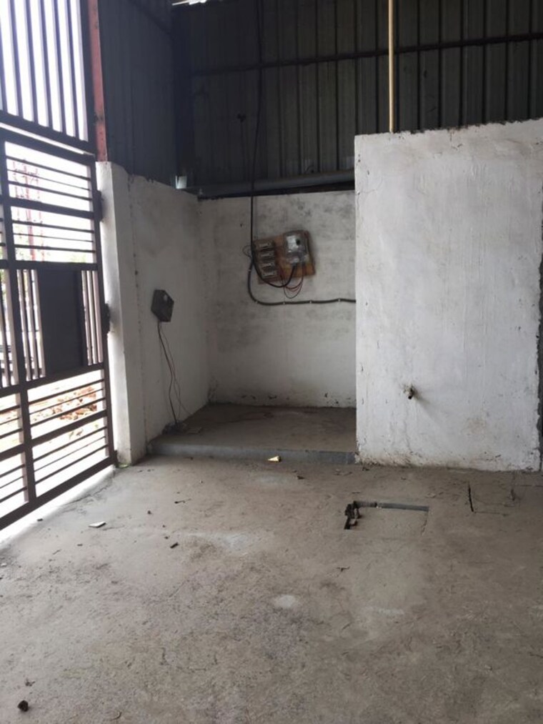 Balcony, sector 63 Commercial Warehouse 12000 Sq.Ft. In Sector 63 Noida 10687892