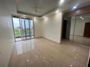 Room in 3 BHK Builder Floor at Sector 23 – for Rent