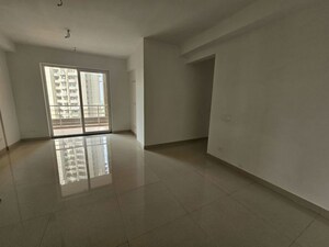 Room in 3 BHK Apartment at Capital Residency 360, Sector 70a – for Sale