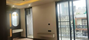 Room in 3 BHK Builder Floor at Sector 22 – for Rent
