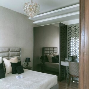 Bedroom in 3 BHK Builder Floor at Sector 23 – for Rent