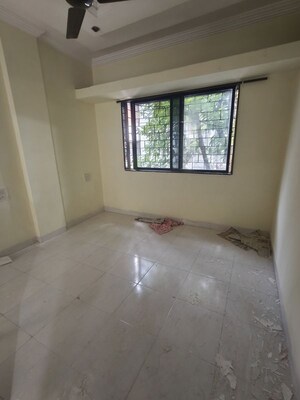 Room in 2 BHK Apartment at Tingre Nagar – for Rent