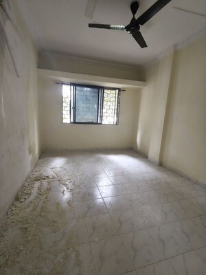 Room in 2 BHK Apartment at Tingre Nagar – for Rent