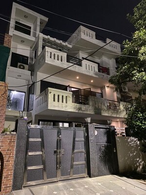  Pg – Exterior View View at Sector 59 - for Rent