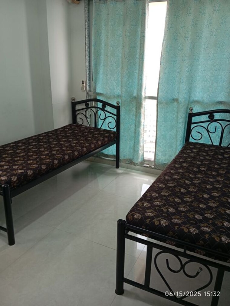 Bedroom, lake-bloom Pg For Boys & Girls In Powai 10687985