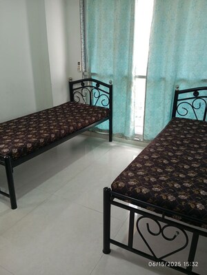 Bedroom in  Pg at Lake Bloom, Powai – for Rent
