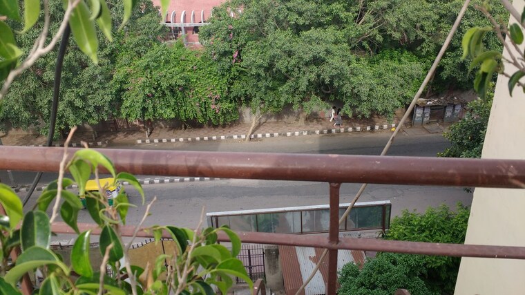 Balcony, saket Studio 350 Sq.Ft. Apartment In Saket Delhi 10687989